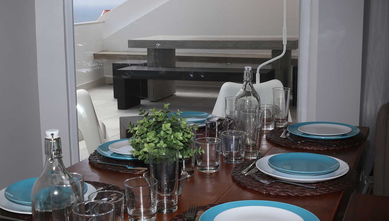 living room, terrace - detail